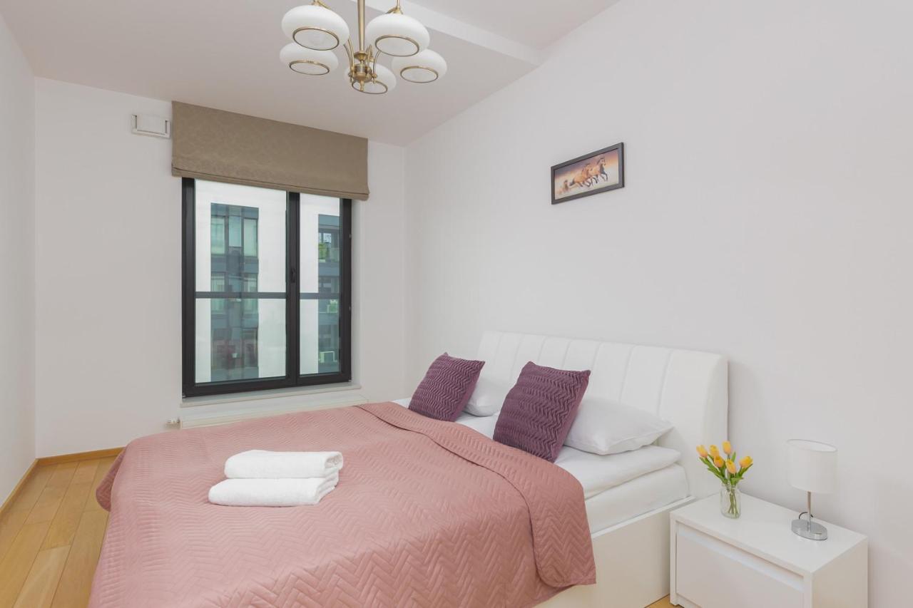 Dzielna Apartment Warsaw Wola By Noclegi Renters Zewnętrze zdjęcie