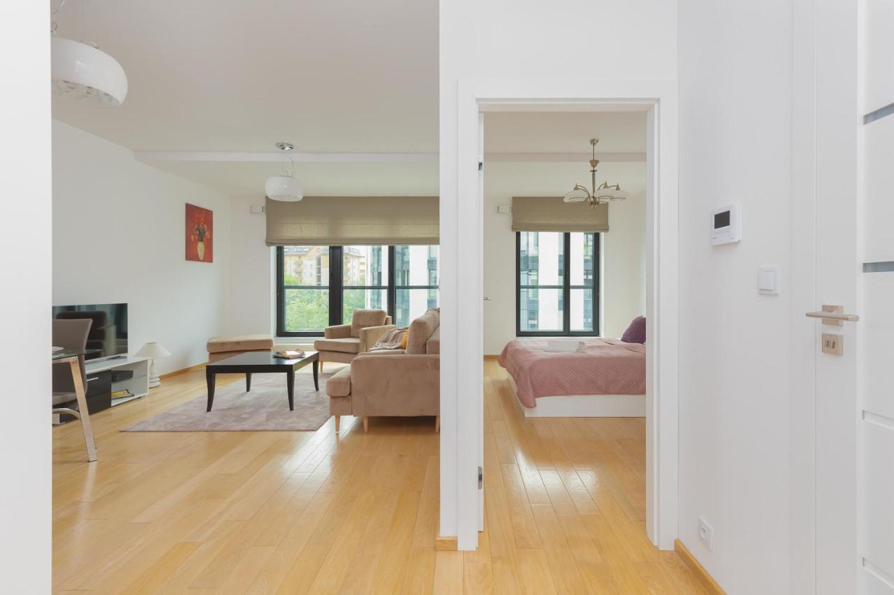 Dzielna Apartment Warsaw Wola By Noclegi Renters Zewnętrze zdjęcie