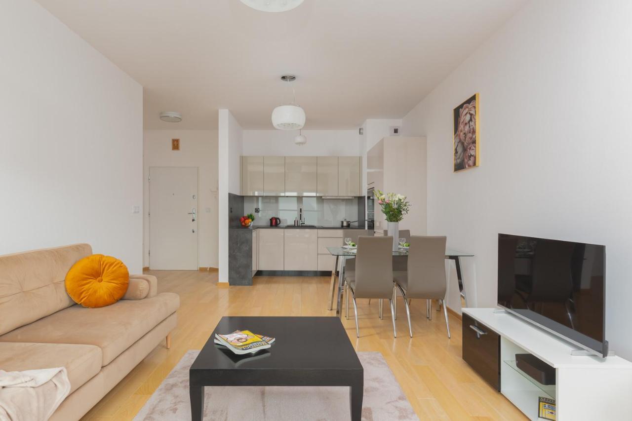Dzielna Apartment Warsaw Wola By Noclegi Renters Zewnętrze zdjęcie